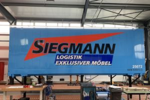 Geyer Folientechnik: Advertising foiling, companies, sole proprietorships, GmbH, advertising, labeling, marketing, information, contact, individual foiling, attention, digital printing